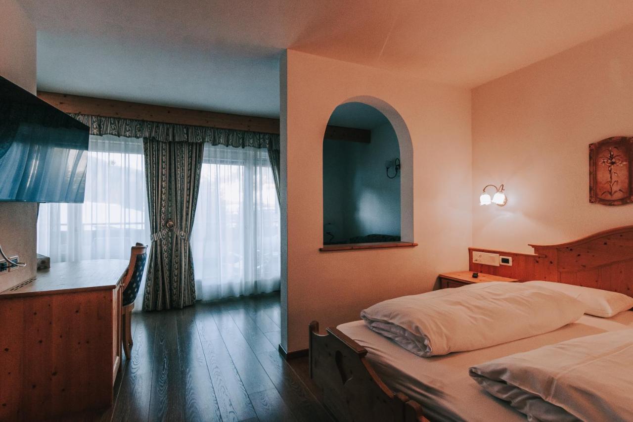 Hotel Planac 코르바라 인 바디아 외부 사진